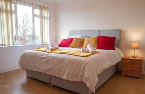 Grangemouth Apartamento | Carvetii - Derwent House - Spacious 2nd floor flat