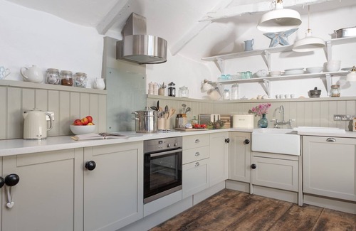 Marazion Cabaña | Carvossa - a boutique cottage within easy each of the beach
