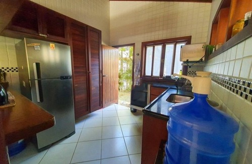 Itamambuca Casa | Casa Para Famílias com Quadra de Futebol, Piscina e há Poucos Metros da Praia