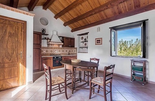 Santa Caterina Dello Ionio Marina Casa | Casa Iorana C: A characteristic and welcoming apartment located right on the beach, with Free WI-FI.