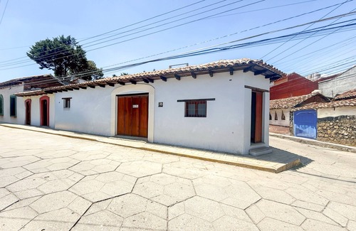 Barrio de Mexicanos Casa | Casa Real De Mexicanos a una cuadra de Santo Domingo!