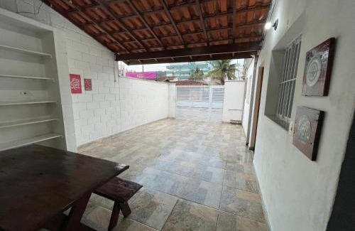 Toninhas Casa | Casa 150m da Praia das Toninhas Com Churrasqueira