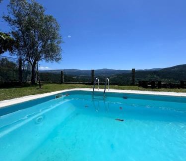 Mondariz Casa | Casa 2 habitaciones con piscina y cenador al aire libre