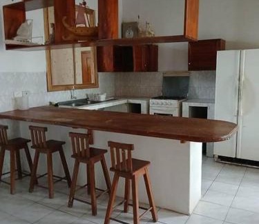 Manglaralto Casa | Casa 2 pisos cerca de la playa
