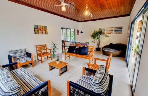 Centro Casa | Casa 4 suítes centro de Ubatuba