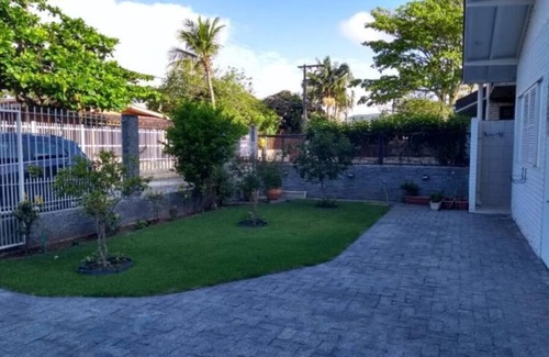 Cachoeira do Bom Jesus Casa | Casa 4 SUÍTES e 2 quartos a 100 m da praia de Cachoeira, entre Canasvieiras e Ponta das Canas