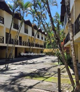Umuarama Casa | Casa 6 em Condomínio com 2Quartos 1Mezanino Wifi Piscina Churrasqueira