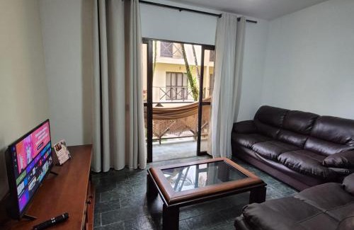 Umuarama Casa | Casa 6 em Condomínio com 2Quartos 1Mezanino Wifi Piscina Churrasqueira