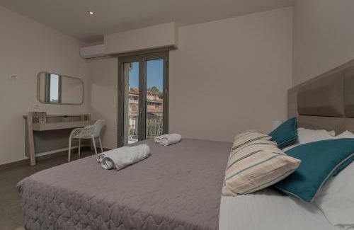 Zakynthos Town Apartamento | Casa 77 Zante by Karras Hotels
