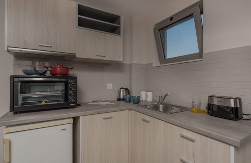 Zakynthos Town Apartamento | Casa 77 Zante by Karras Hotels