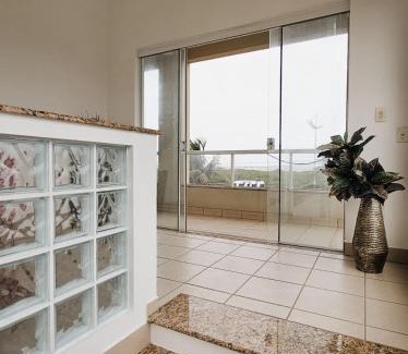 Meia Praia Casa | Casa a beira mar de Elissandra