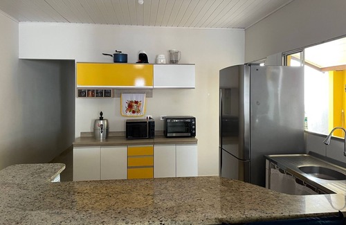 Ipiranguinha Casa | Casa Aconchegante em Ubatuba com Vista Para a Mata