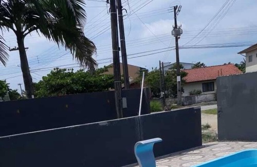 Ubatuba Casa | Casa Aconchegante, Churrasqueira e Piscina 4 Suits +1 Quarto, Próximo ao mar