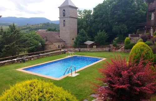 Isovol Apartamento | Casa adosada con piscina en Isòvol