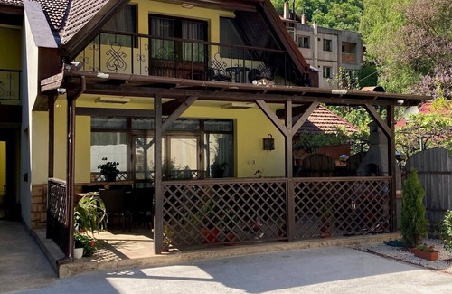 Baile Herculane Casa | Casa Adriana is waiting for you in a dream location