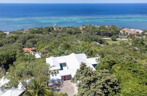 Antoneys Cay Casa | Casa Afortunada home