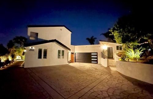 Vista Apartamento | Casa Agave, 2 Bedroom, 1 Bath Guest House, with 3 Beds & Game Room