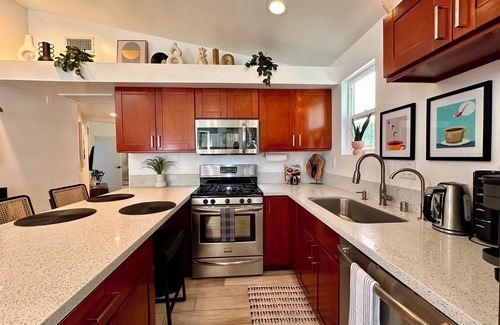 Vista Casa | Casa Agave, Private Guest House, 2 bedrooms, 1 bath, 3 beds, game room and yard!