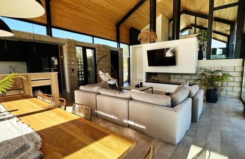 Colonia de Chapadmalal Casa | Casa Agustina - Casa en Chapa con pileta Barrio Barrancas de San Benito para 6PAX - Hola Sur