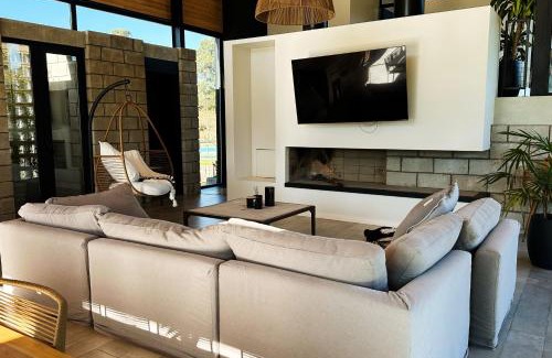 Colonia de Chapadmalal Casa | Casa Agustina - Casa en Chapa con pileta Barrio Barrancas de San Benito para 6PAX - Hola Sur