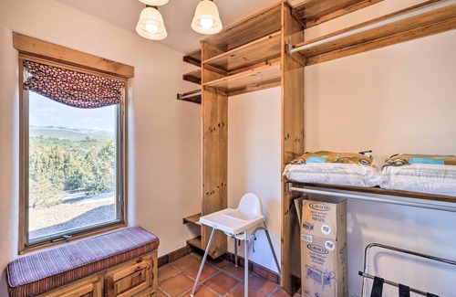 Vista Encantada Cabaña | Casa al Reves Pueblo-style House With Views!