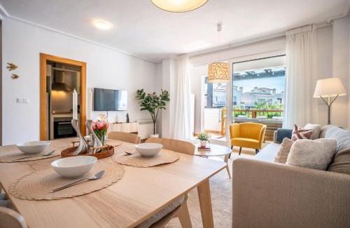 Roldan Apartamento | Casa Albatros - Poolside Retreat
