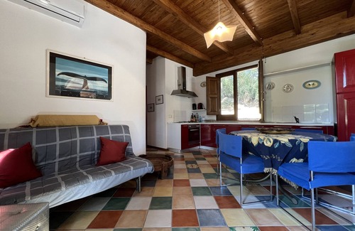 Capo d'Orlando Casa | Casa Ale, en las colinas a 5 minutos del mar con una pequeña piscina.
