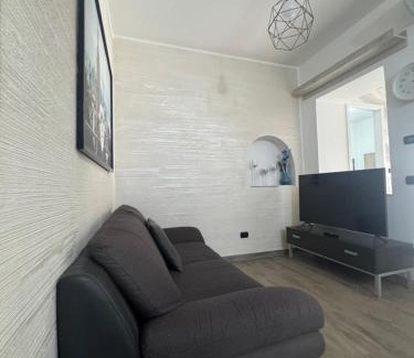 Cesano Maderno Apartamento | Casa Alessio - Elegante Appartamento nel Cuore di Cesano Maderno