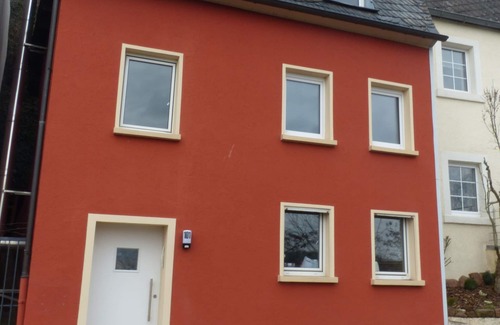 Trier-West/Pallien Casa | Casa Alexander, casa de la ciudad con una vista de ensueño de Trier, cerca de la naturaleza, a 10 minutos de la ciudad