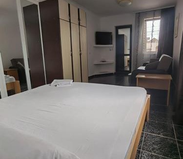 2 Mai Casa | Casa Alexandru