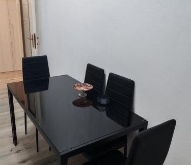 Fidenza Apartamento | Casa ALFRED FIDENZA