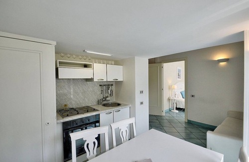 Minori Casa | Casa Alloro A: An apartment located in the center of Minori and a few meters from the sea.