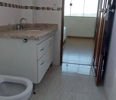 Regiao Urbana Homogenea VIII Casa | Casa Aluga Suite Espaçosa com Vista para Montanhas