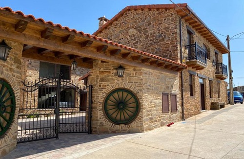 Pedredo Casa | Casa Amada con piscina