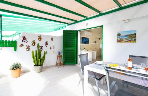 Playa del Inglés Apartamento | Casa Amarilla Begoña by VillaGranCanaria