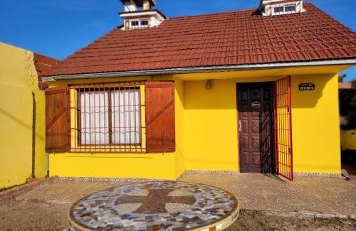San Clemente Casa | Casa Amarrilla