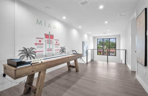 West Little Havana Apartamento | Casa Amoret - Brand New Family-Friendly Retreat