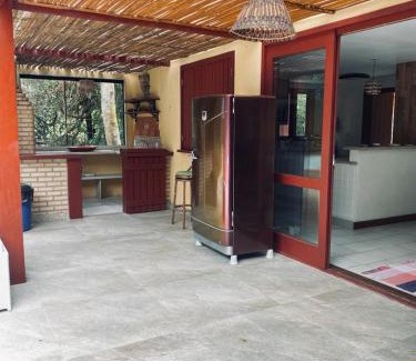 Praia Rasa Casa | Casa ampla em condomínio fechado com área de lazer completa