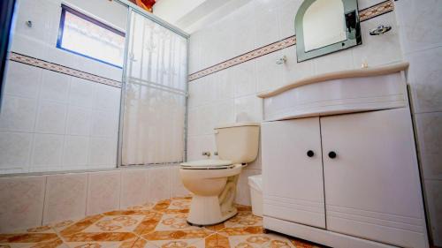 Ambato Casa | Casa amplia cerca de Baños de Agua Santa