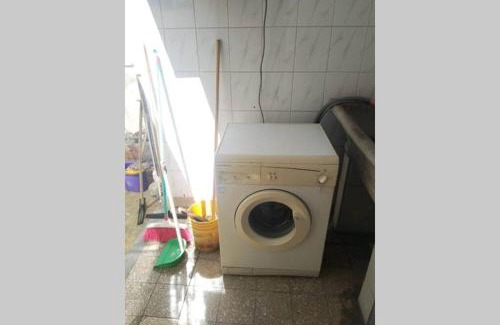 San Juan Casa | Casa amplia y céntrica para 2-6 personas. Cochera.
