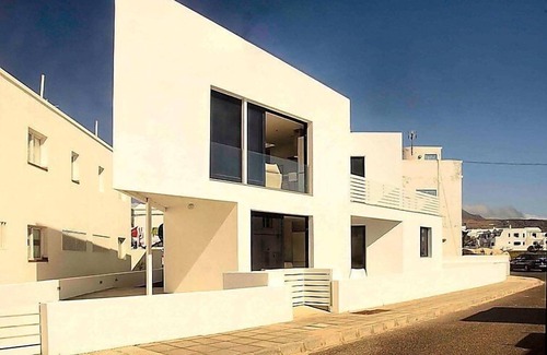Arrieta Apartamento | CASA ANCLADA BAJA Playa de Arrieta