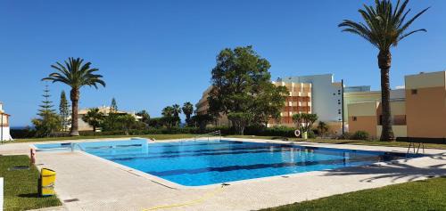 Alporchinhos Apartamento | Casa Angela, 180m from the beach