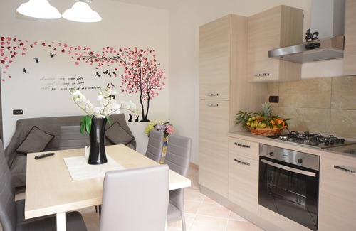 Piazza-Tralia-Pendolo Apartamento | Casa Anna, rodeada de vegetación entre Sorrento, Amalfi y Pompeya.