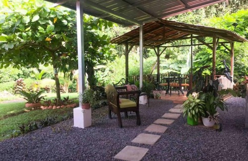 Peñas Blancas Casa | Casa Arboleda-full House by the River and Forest