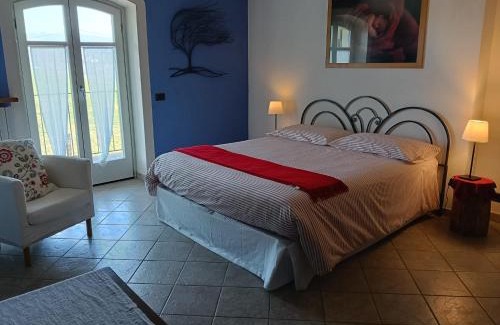 Diano d'Alba Casa | Casa Arcobaleno apartments-Room holiday home