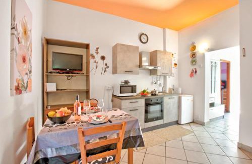 Laveno Apartamento | Casa Arianna Garden - Happy Rentals