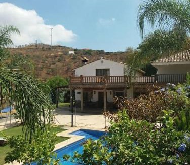 Guaro Casa | Casa Atalaya