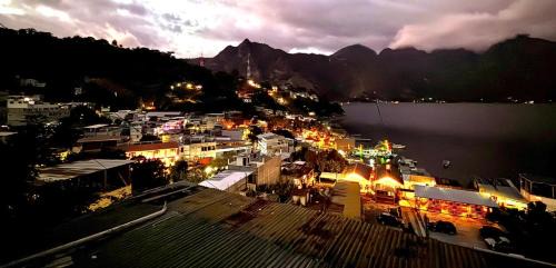 San Pedro La Laguna Hotel | Casa Atitlan