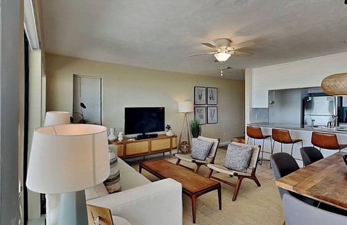 Bel Air Casa | Casa Azul, Beachfront Views + Location Near Dining & Fun!