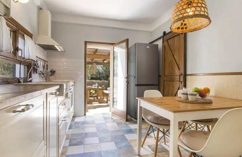 Cala Llombards Villa | Casa Azul. Casa de playa para 4 adultos + 1 bebé en Cala Llombards